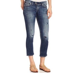 SILVER Jeans Tuesday Rose Capri Low Rise Distressed Ripped Denim Jeans